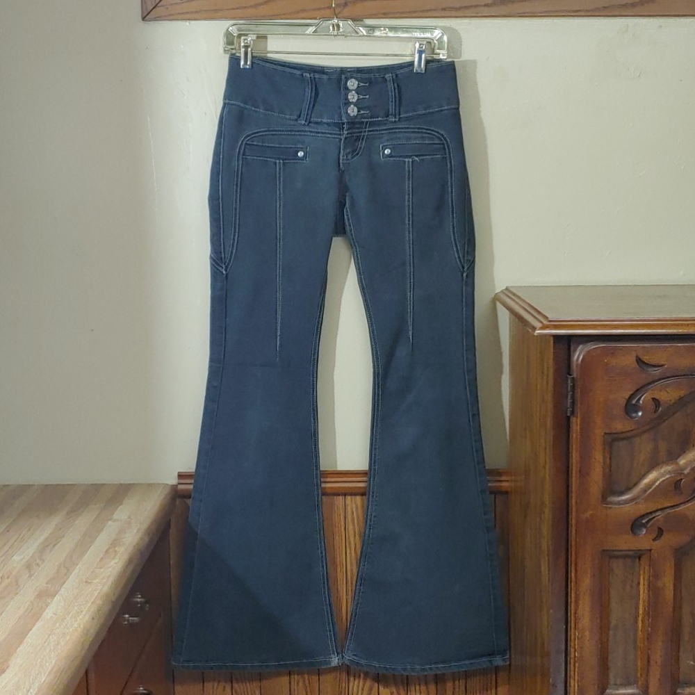 Liuce's Vintage Faded Black Bell Bottom Jeans Junior's 3